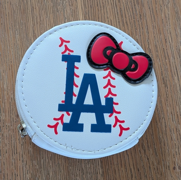 Hello Kitty Crossbody Bag - Navy and White - Picture 3 of 5